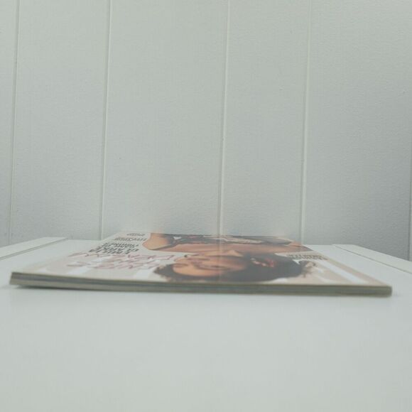 Elle Magazine August 2017 Emilia Clarke The Elleness Issue - Picture 4 of 6